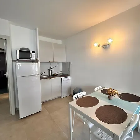 아파트 Paradis- 4 Pers, Neuf, Hyper Centre ! A 2 Mn- Climatise Saint-Raphaël