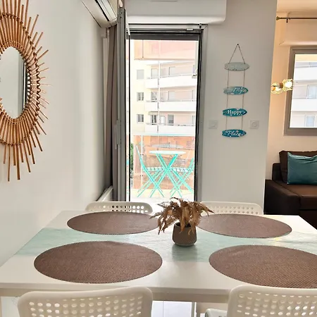 Paradis- 4 Pers, Neuf, Hyper Centre ! A 2 Mn- Climatise 아파트